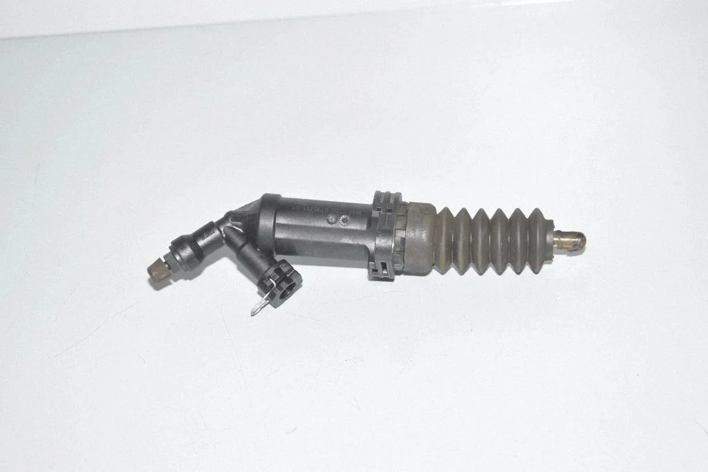 Clutch master cylinder 6795711