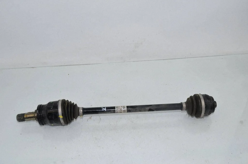 Rear driveshaft 9884801