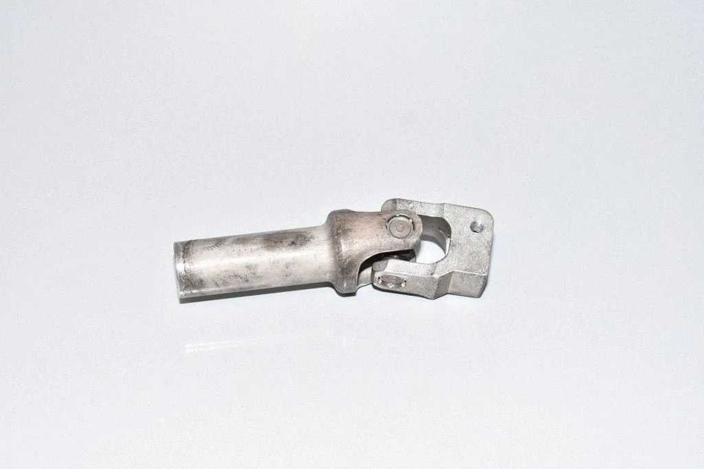 Prop shaft universal joint – BMW Series 5 M5 F90 (2017-)