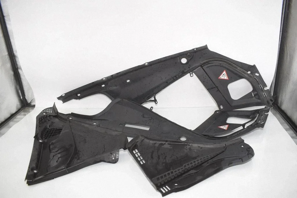 Wiper trim 6987605