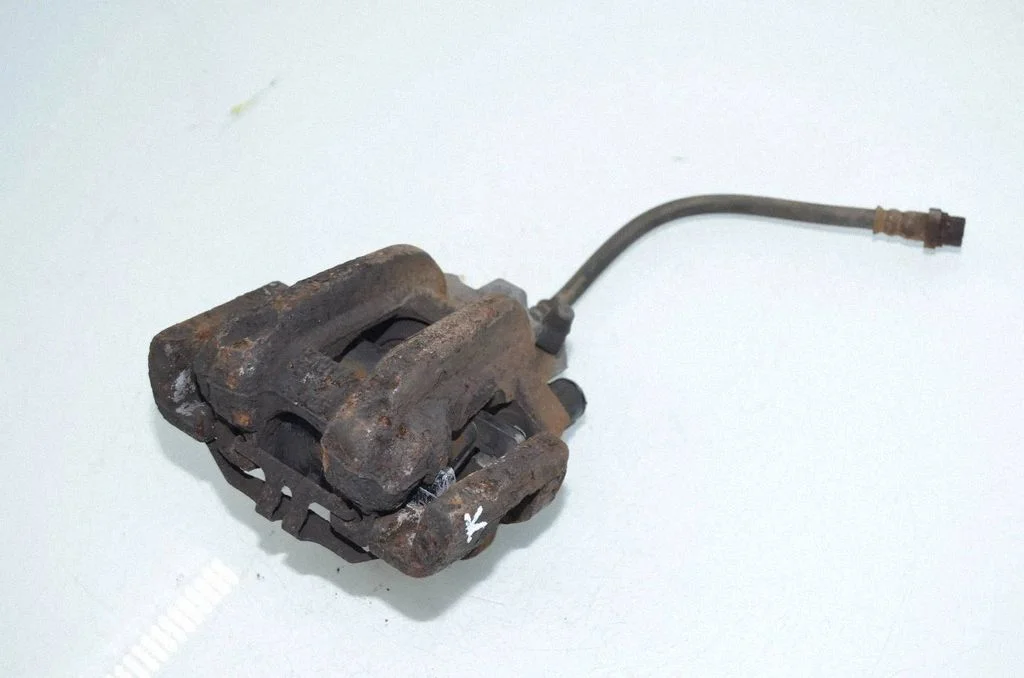 Rear brake caliper 6850857
