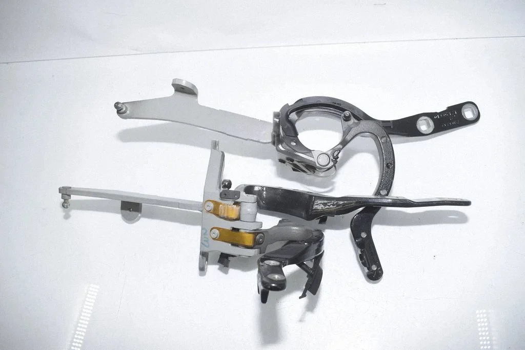 Tailgate/trunk/boot hinge 7206640