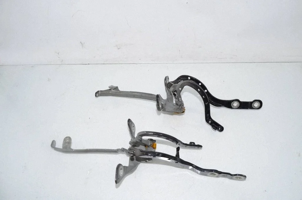 Tailgate/trunk/boot hinge 8492961