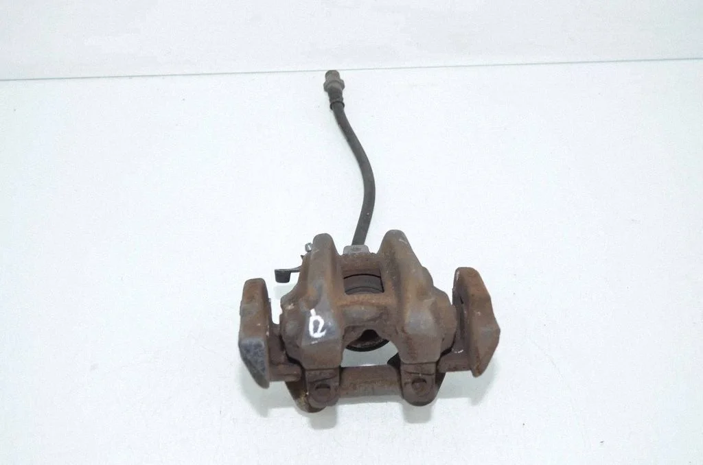 Tagumine pidurisadul 6850974