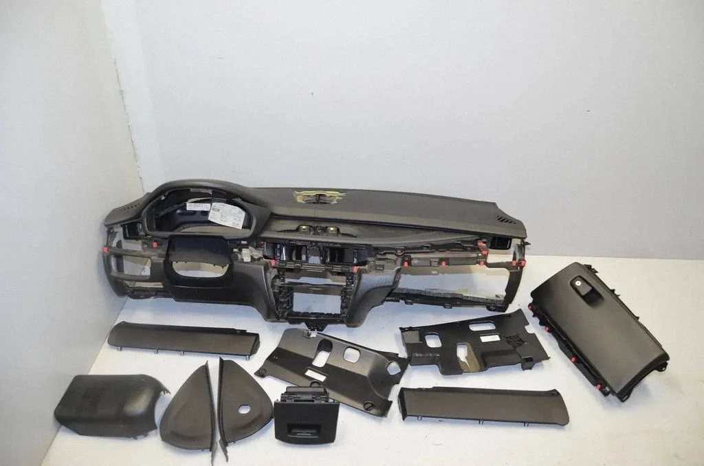 Dashboard 9298608