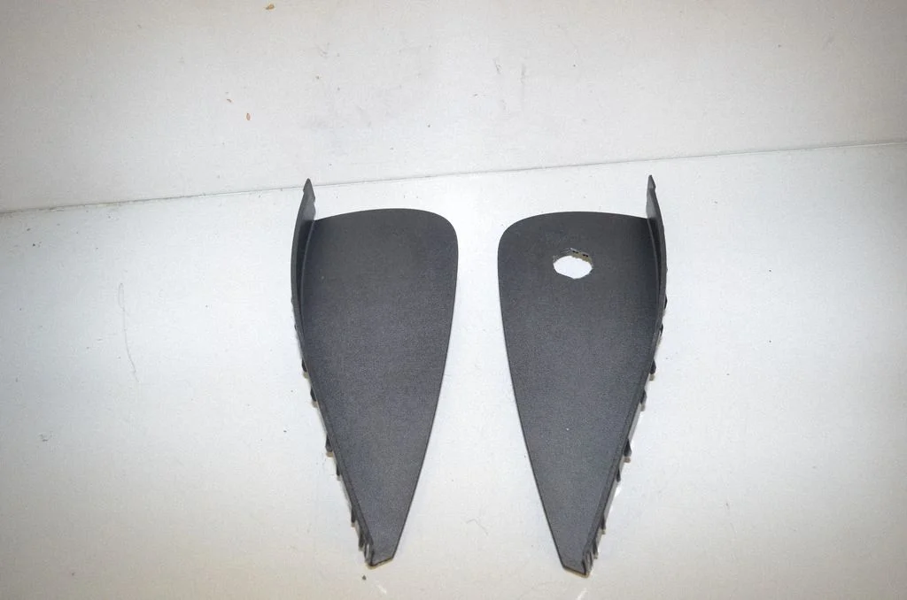 Dashboard side end trim 9363474