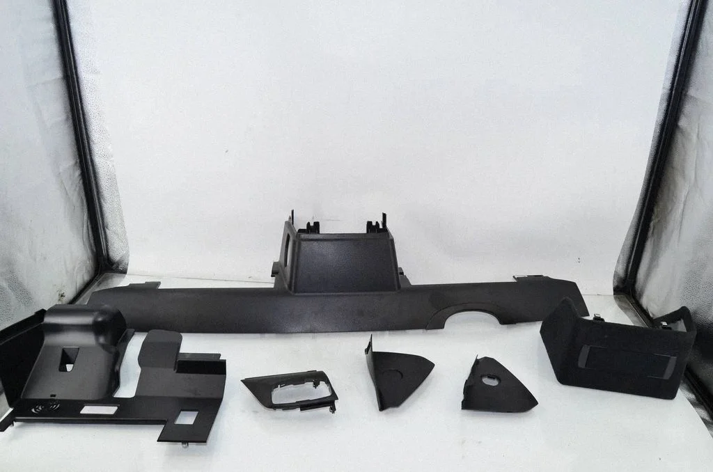 Dashboard lower bottom trim panel 9303496