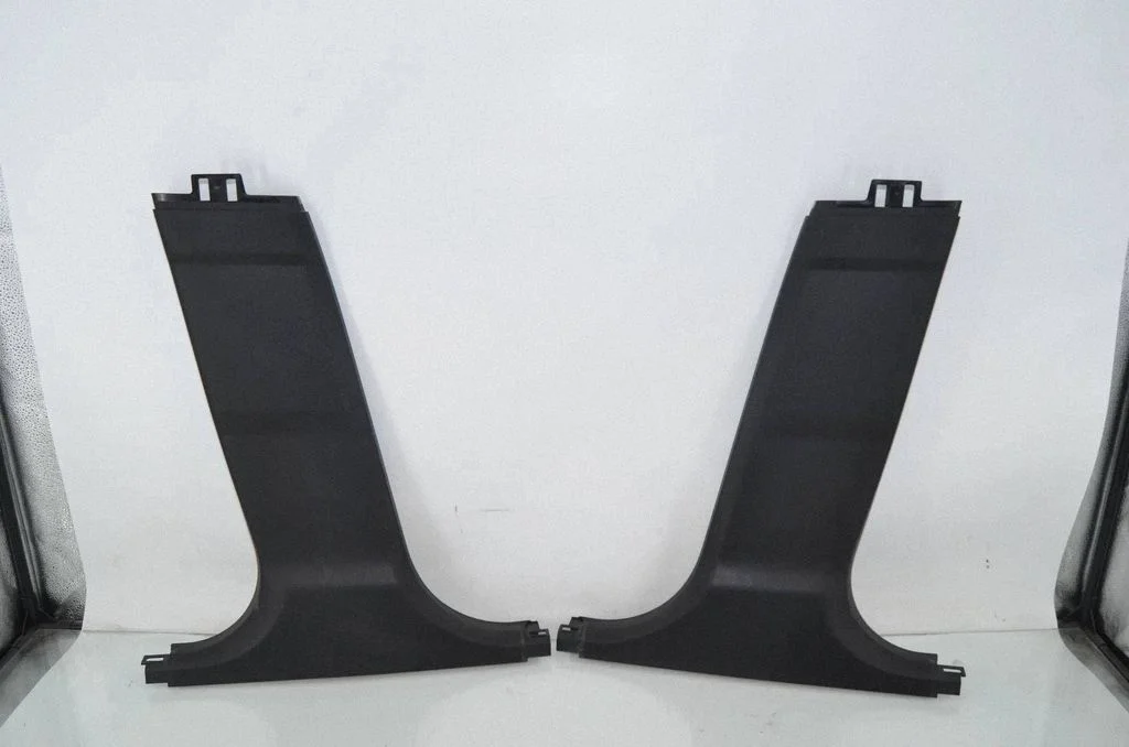 (B) pillar trim (bottom) 9116352