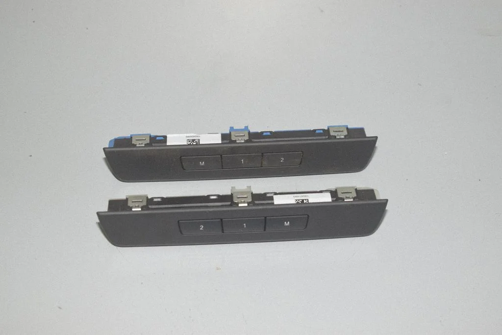 Sėdynių atminties jungtukas (-ai)