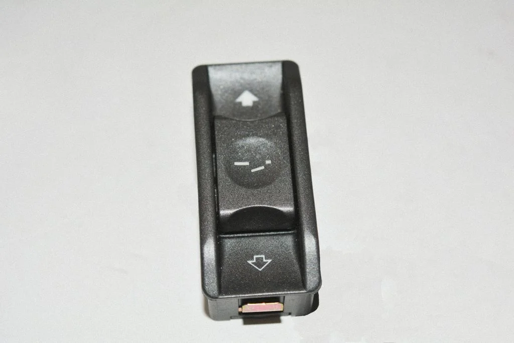 Sunroof switch – BMW 7 Series E65 E66 (2001-2008)