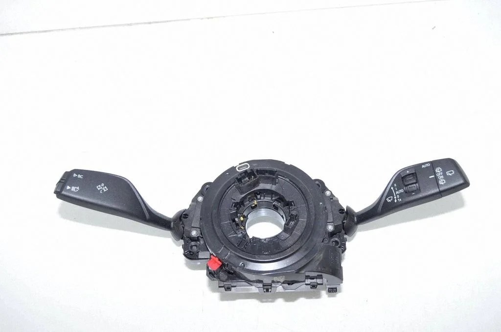 Wiper turn signal indicator stalk/switch 5B4E792