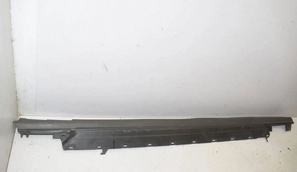Sill – right