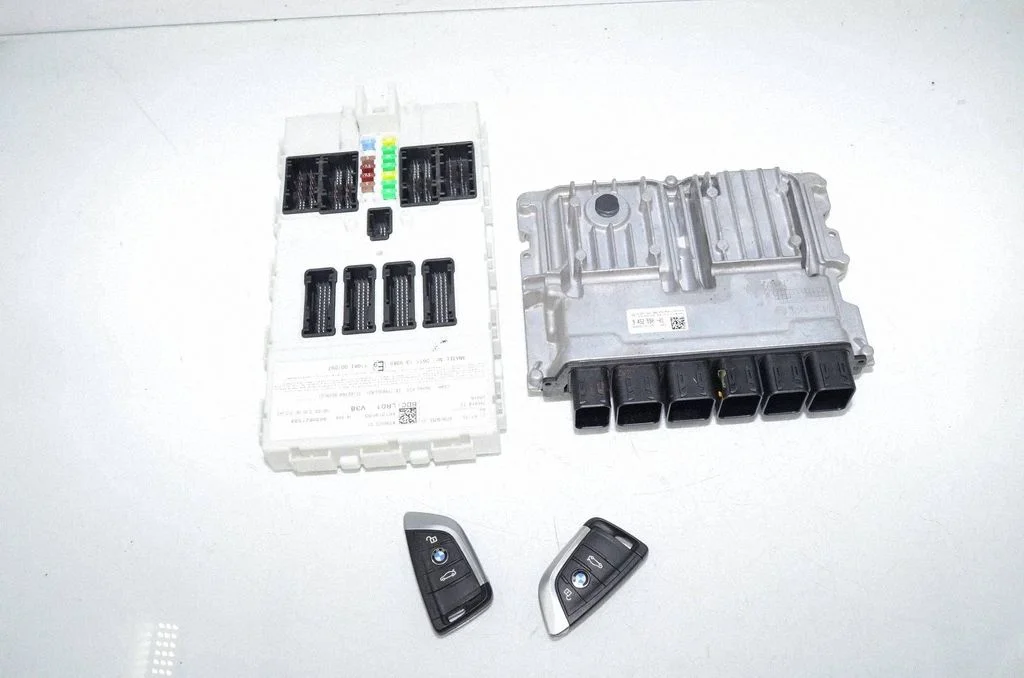 Käivituskomplekt (ECU ja lukukomplekt) – BMW 2-seeria F46 (2015-)