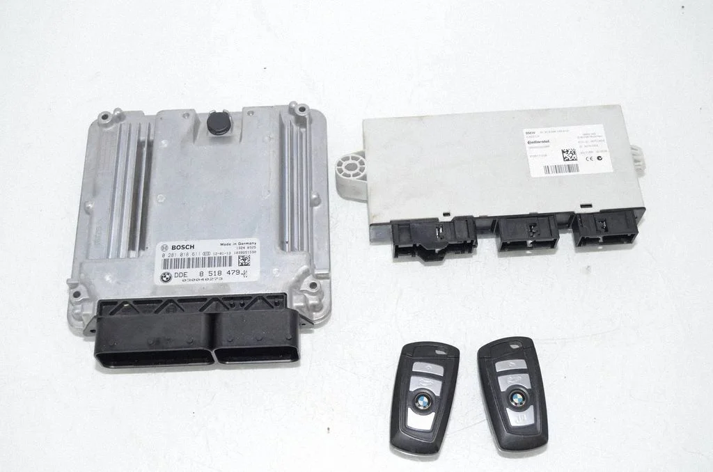 Engine ECU kit and lock set 8518479