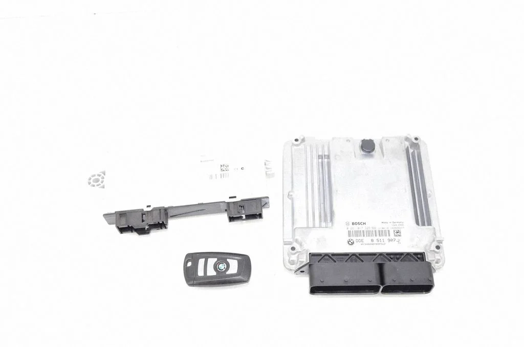 Engine ECU kit and lock set 8511907