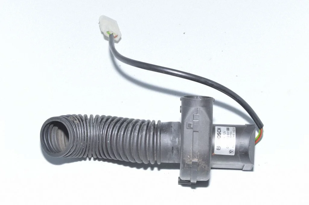 Engine control unit/module fan – BMW 5 Series E39 (1996-2003)