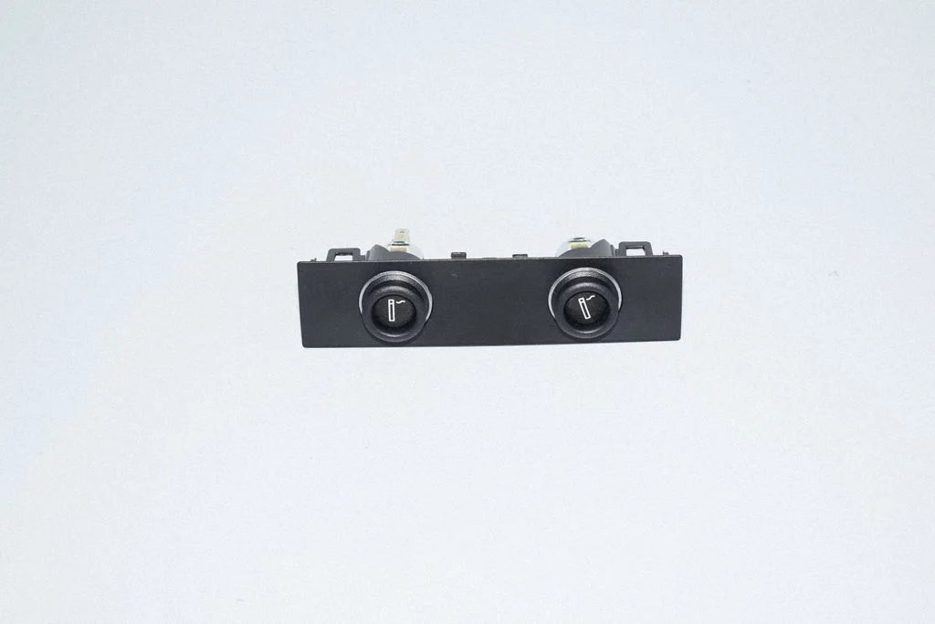 12 V lizdas (gale)
