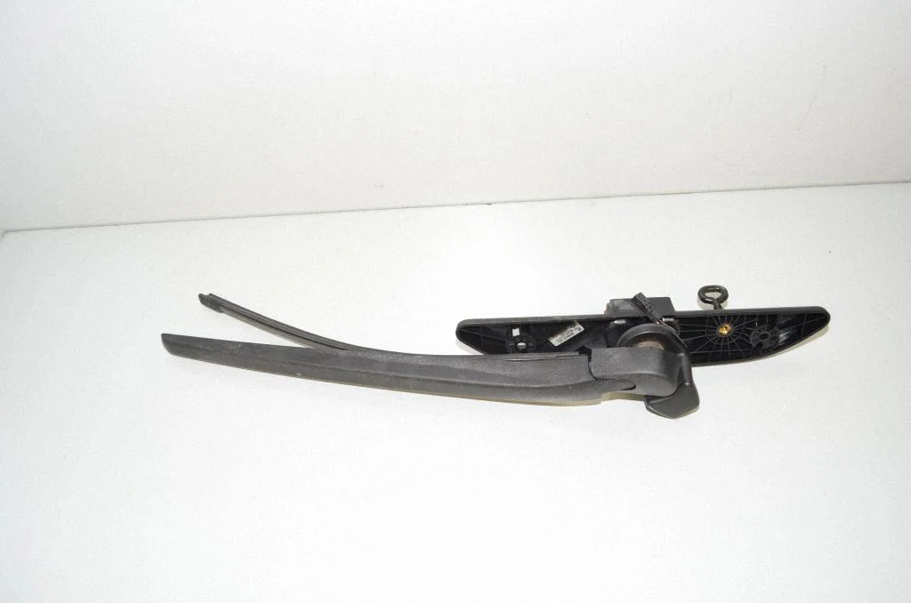 Rear window wiper mechanism – BMW 5 Series F10 F11 (2009-2016)