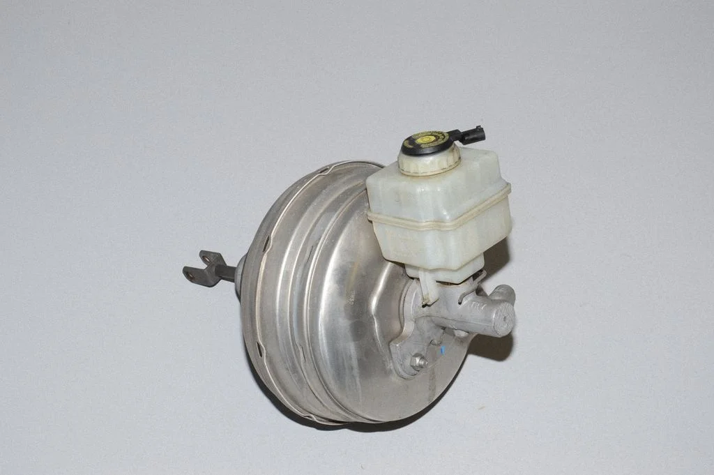 Brake booster 6786685