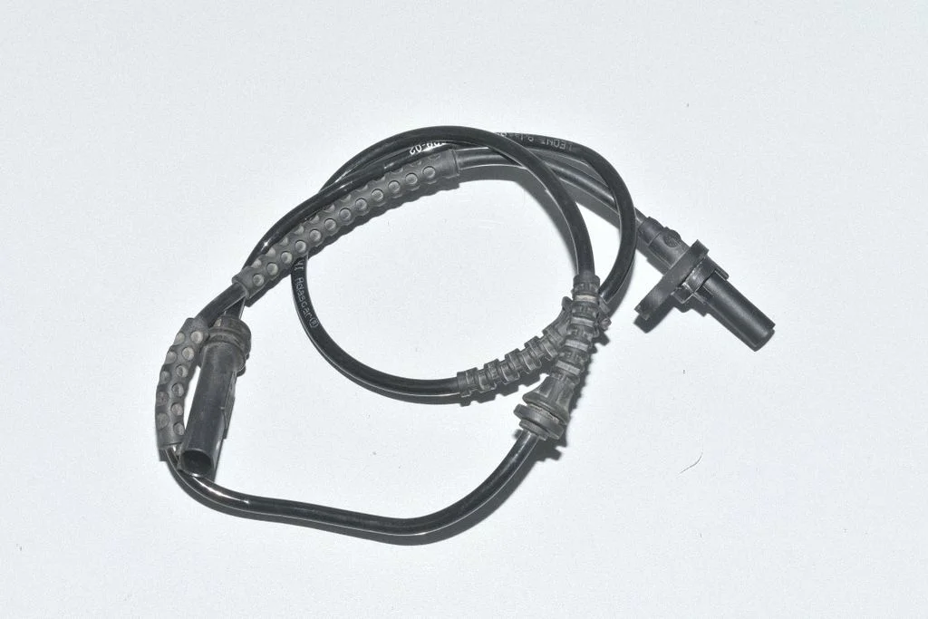 Priekinis stabdžių ABS daviklis