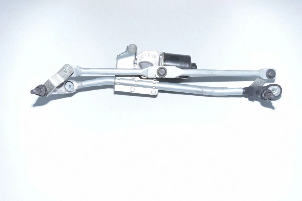 Front wiper linkage and motor 7193037