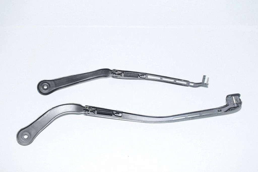Windshield/front glass wiper blade – BMW 3 Series E90 E91 (2005-2012)