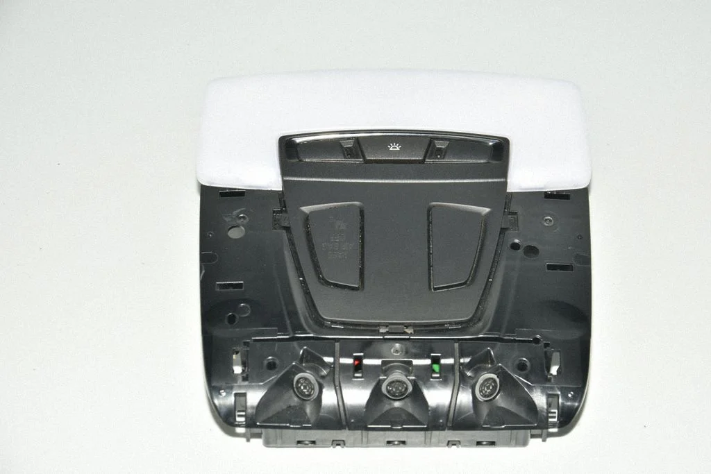 Front seat light 9288777