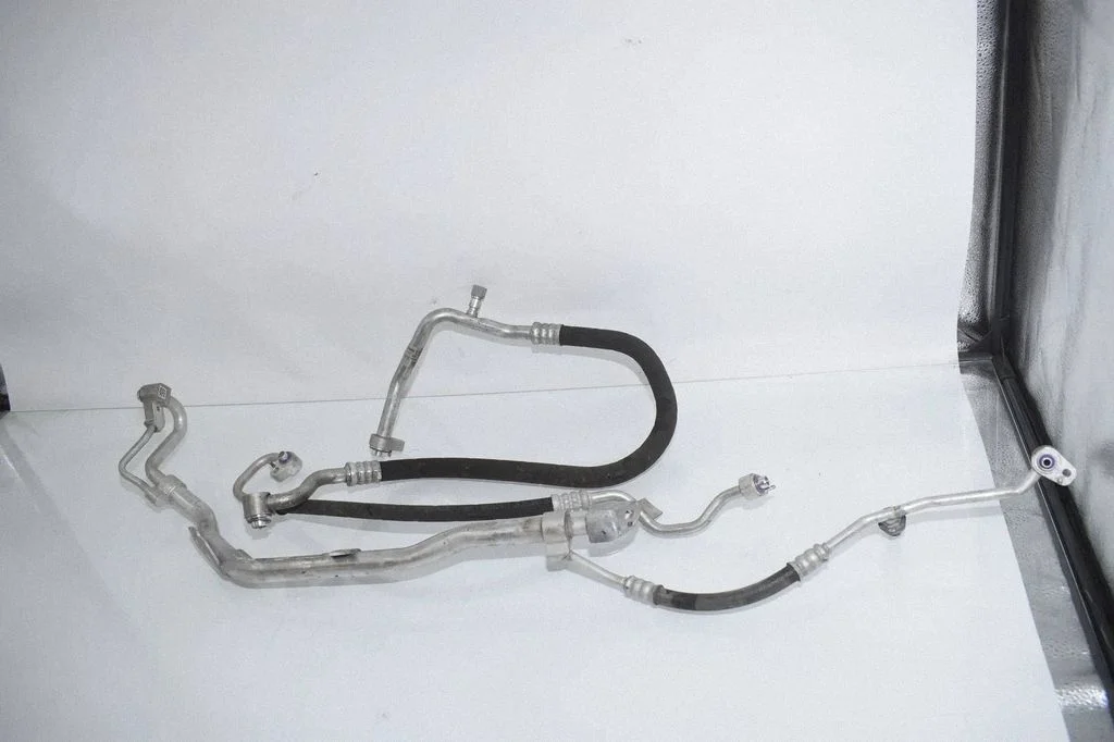 Air conditioning (A/C) pipe/hose 9395471