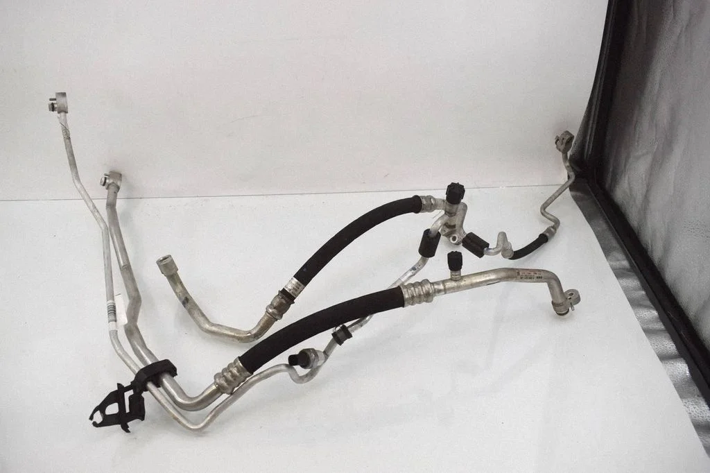 Air conditioning (A/C) pipe/hose 9209722