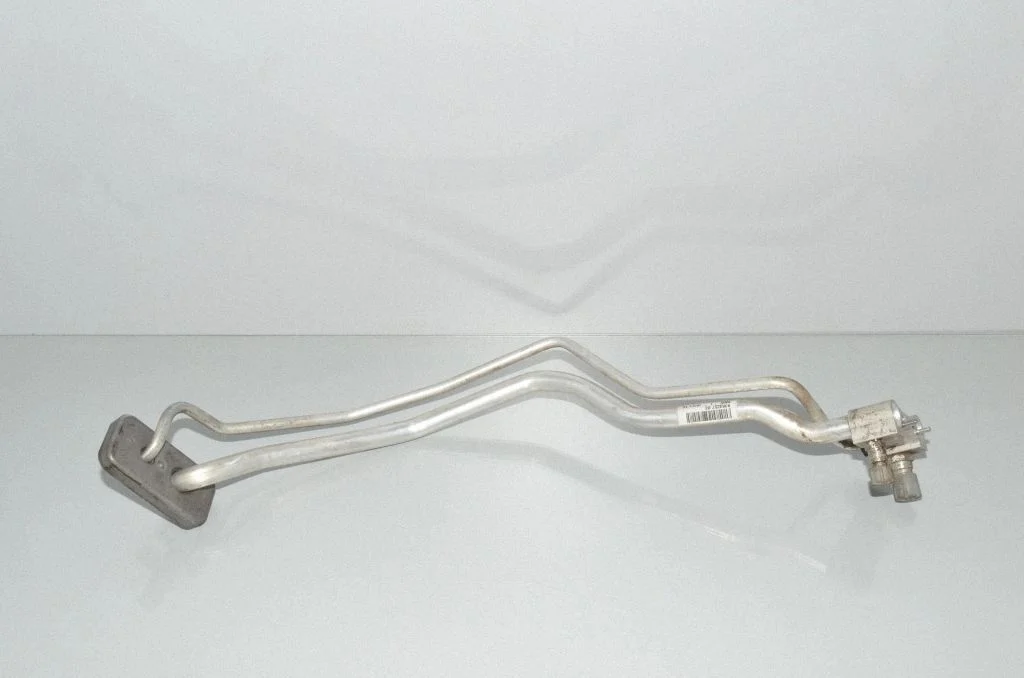 Air conditioning (A/C) pipe/hose