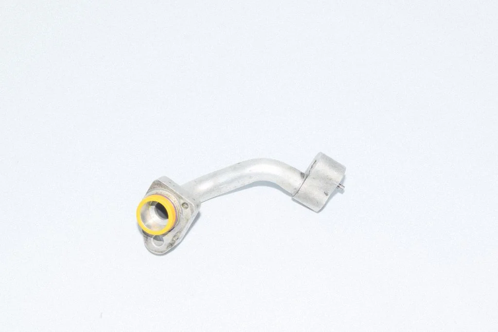 Air conditioning (A/C) pipe/hose – BMW 6 Series E63 E64 (2002-2010)