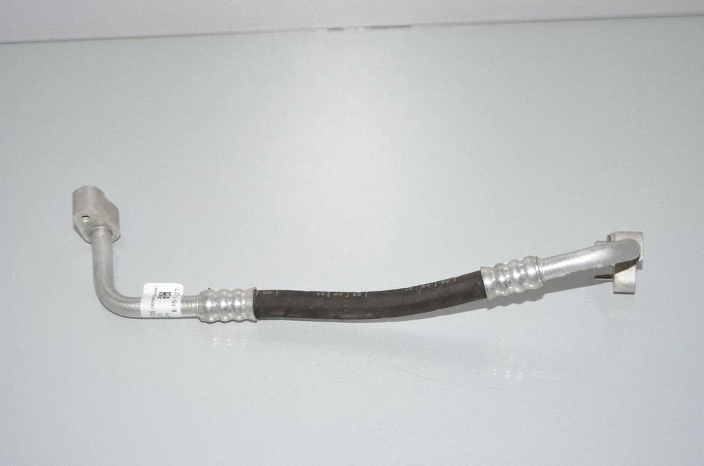 Air conditioning (A/C) pipe/hose