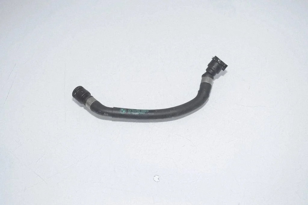 Engine coolant pipe/hose 8579940