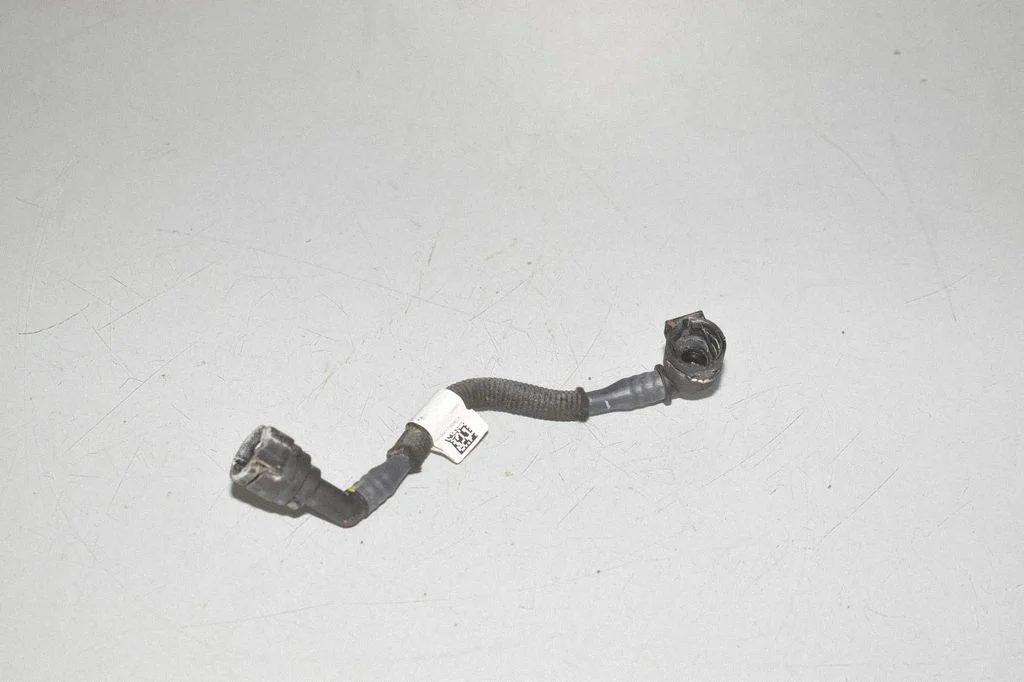 Engine coolant pipe/hose 8471908