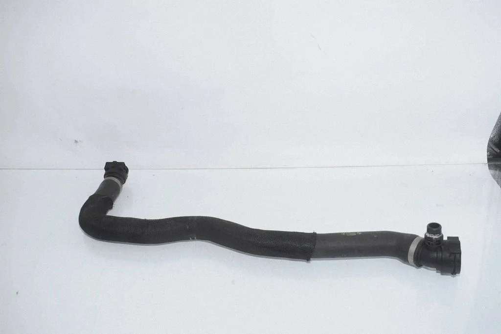 Engine coolant pipe/hose 8598386
