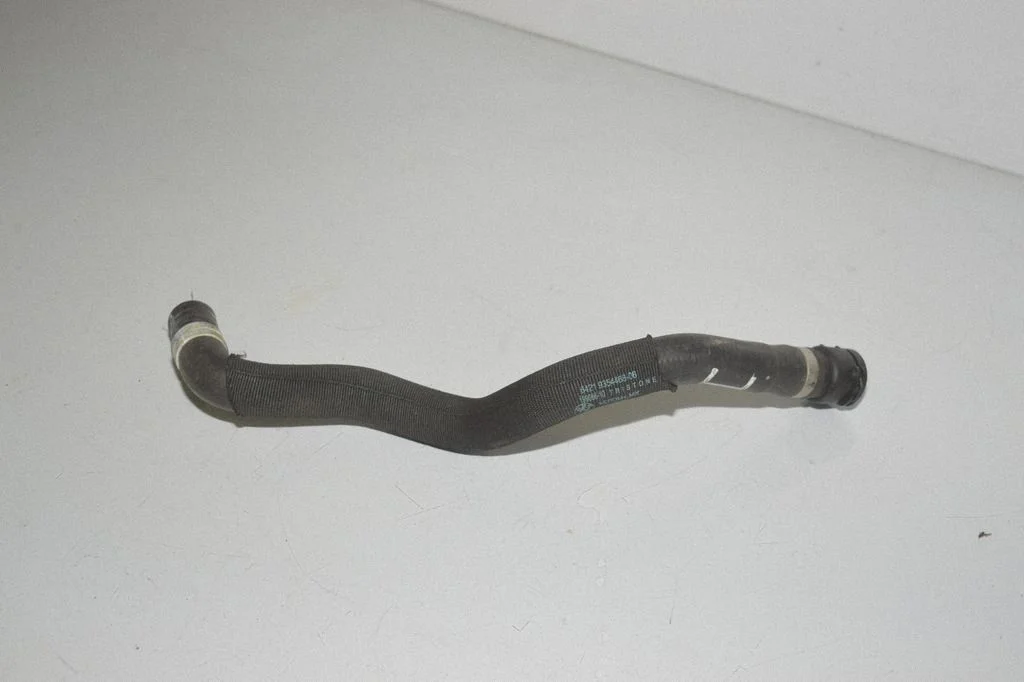 Engine coolant pipe/hose 9354468