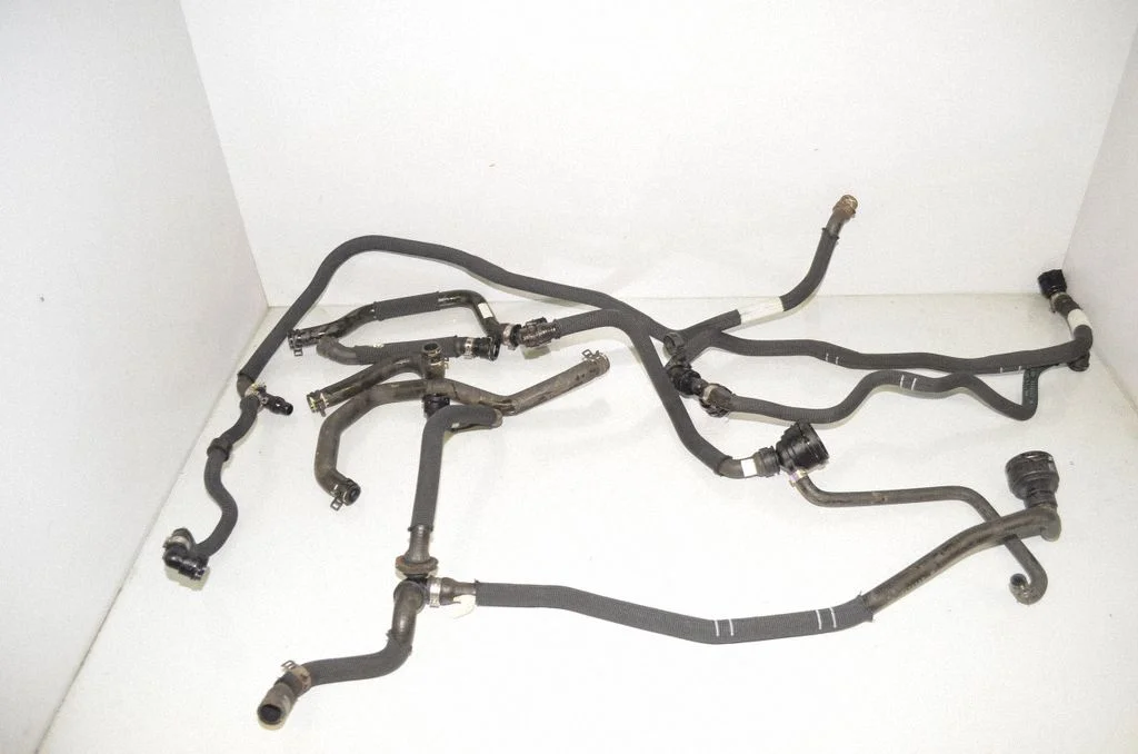 Engine coolant pipe/hose 9292733