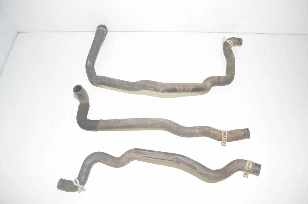 Engine coolant pipe/hose 9119168