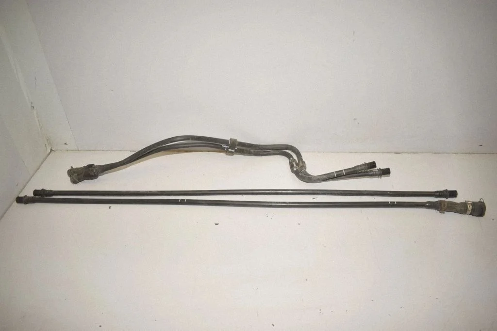 Engine coolant pipe/hose 7623671