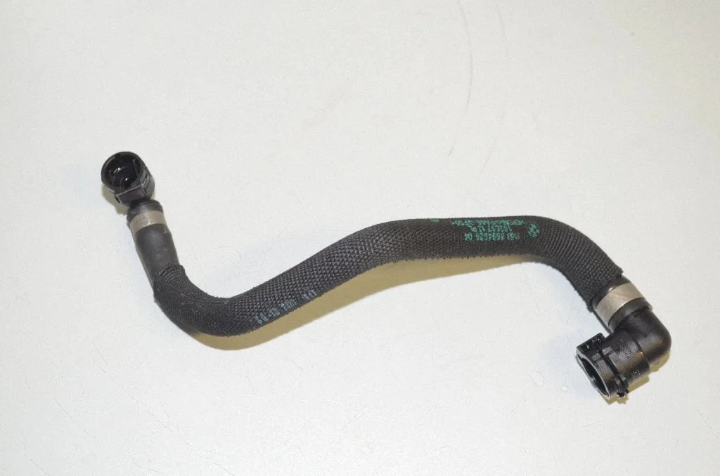 Engine coolant pipe/hose 8594526