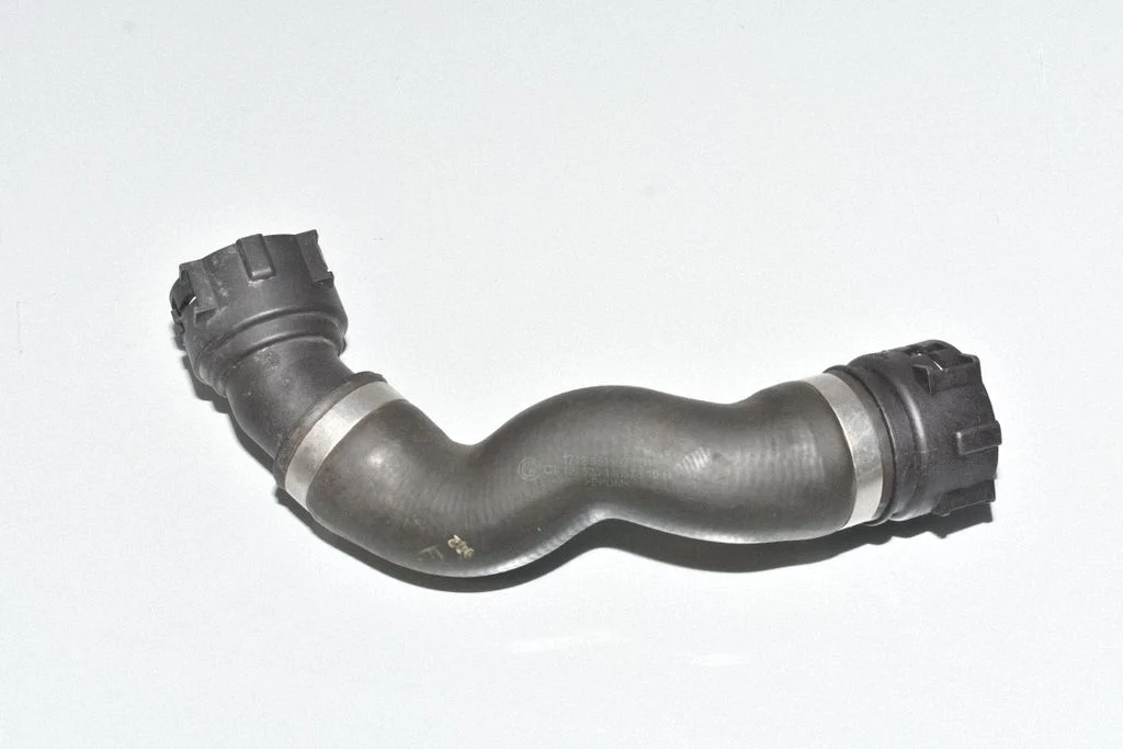 Engine coolant pipe/hose 17128511928