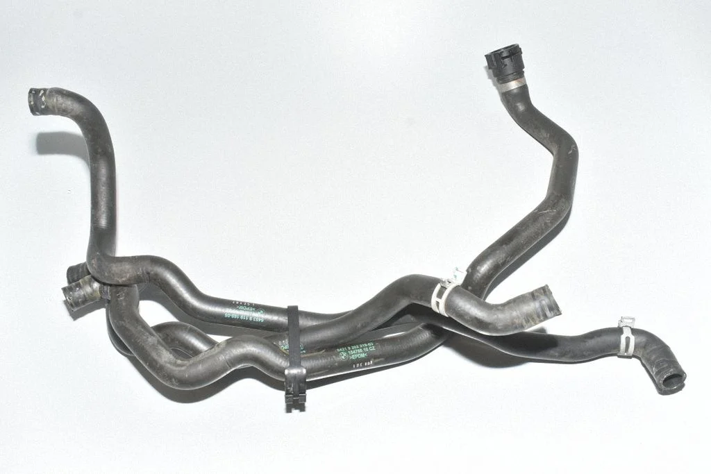 Mootori jahutusvedeliku toru / voolik – BMW 5-seeria F10 F11 (2009-2016)