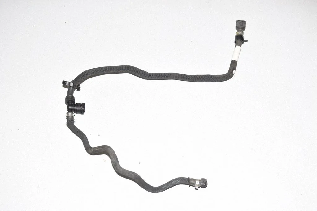 Engine coolant pipe/hose 8654445