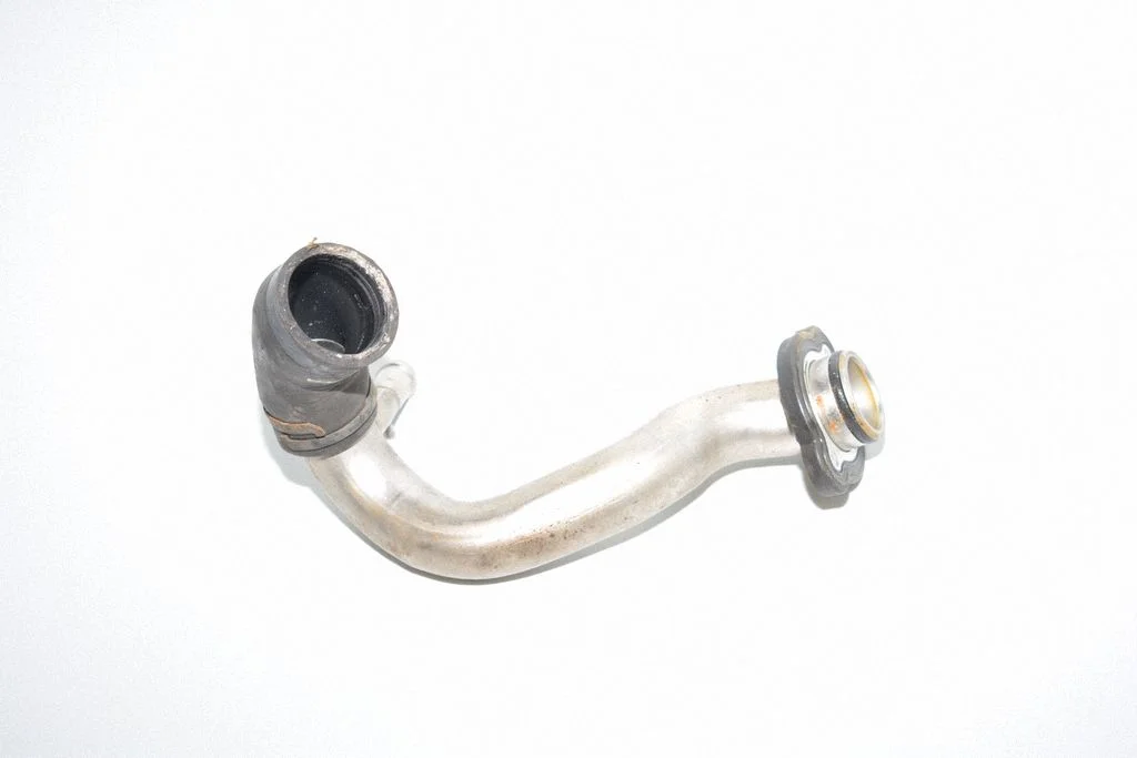 Engine coolant pipe/hose – BMW 5 Series E60 E61 (2004-2010)