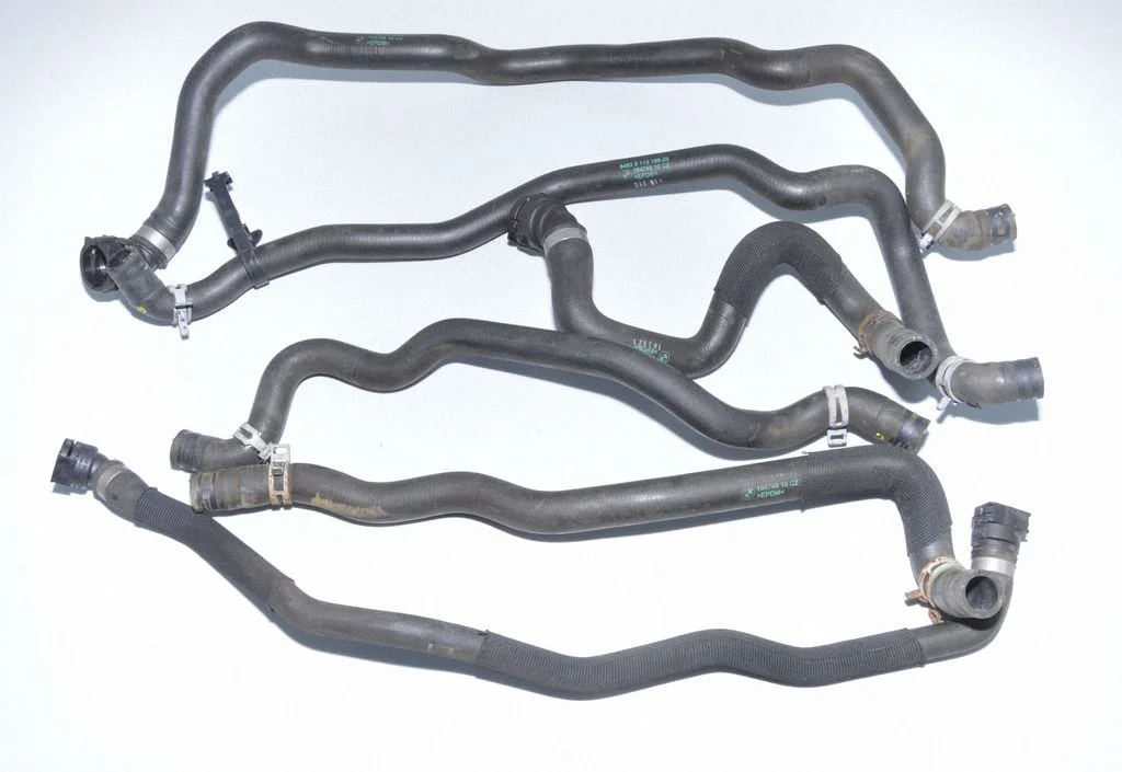 Engine coolant pipe/hose – BMW 7 Series F01 F02 F03 F04 (2008-2016)