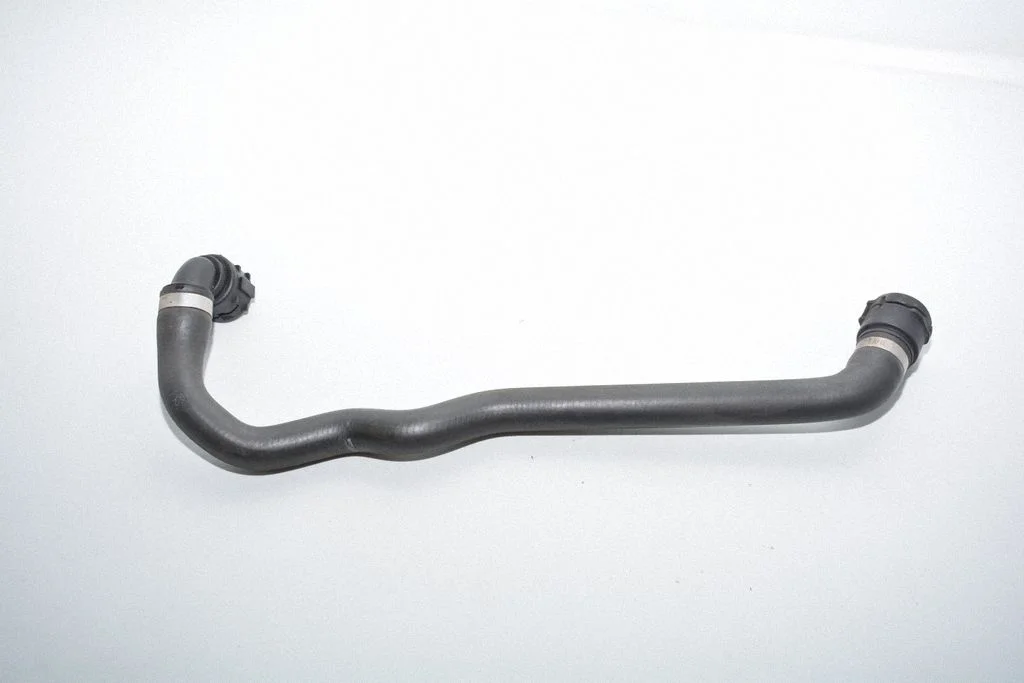 Engine coolant pipe/hose – BMW 1 Series E81 E87 (2004-2011)