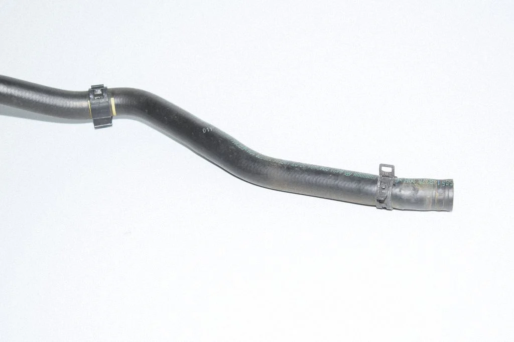 Engine coolant pipe/hose 9243891