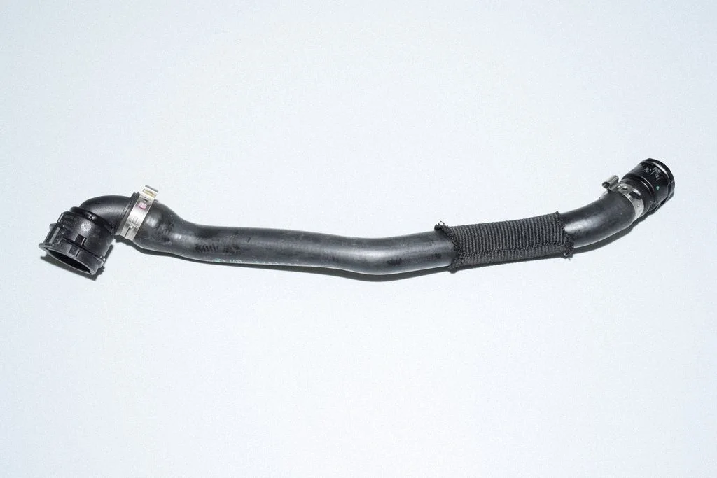 Engine coolant pipe/hose 9292730