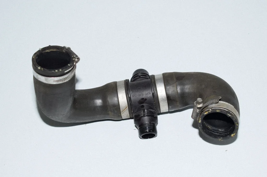 Engine coolant pipe/hose 4615722