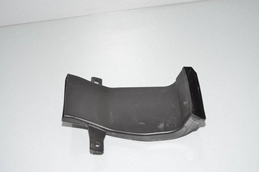 Cabin air duct channel 9136927